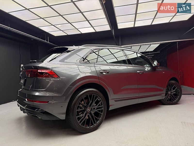Позашляховик / Кросовер Audi Q8 2026 в Києві