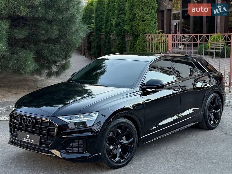 Позашляховик / Кросовер Audi Q8 2020 в Одесі
