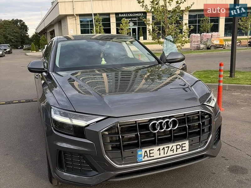 Audi Q8
