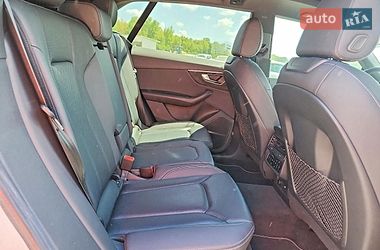 Позашляховик / Кросовер Audi Q8 2021 в Дніпрі