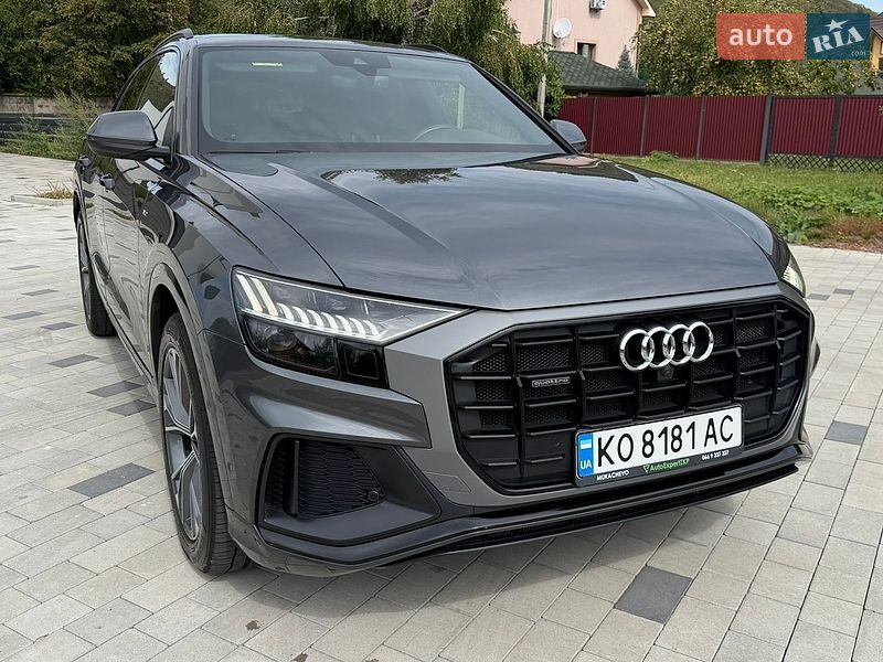 Позашляховик / Кросовер Audi Q8 2019 в Мукачевому