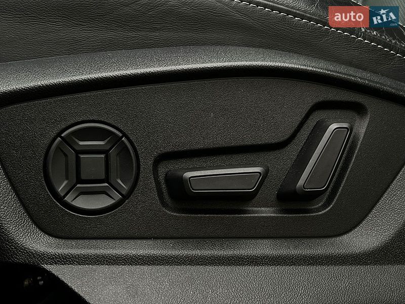 Внедорожник / Кроссовер Audi Q8 2018 в Львове