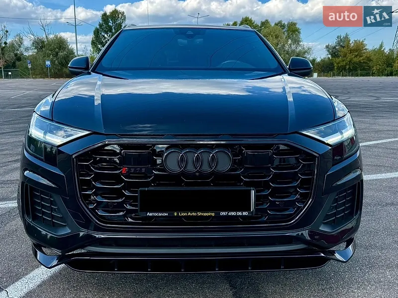 Audi Q8