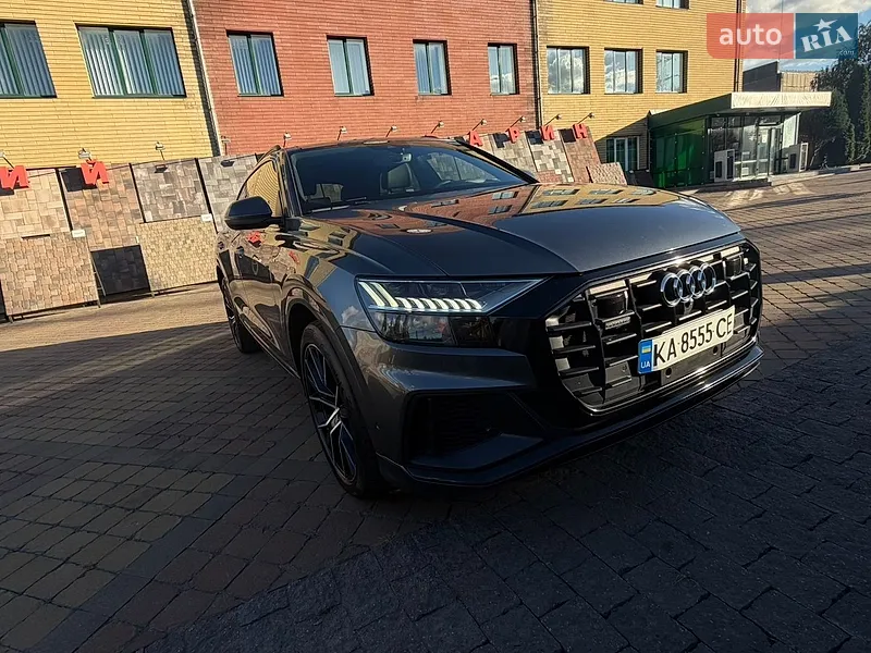Audi Q8