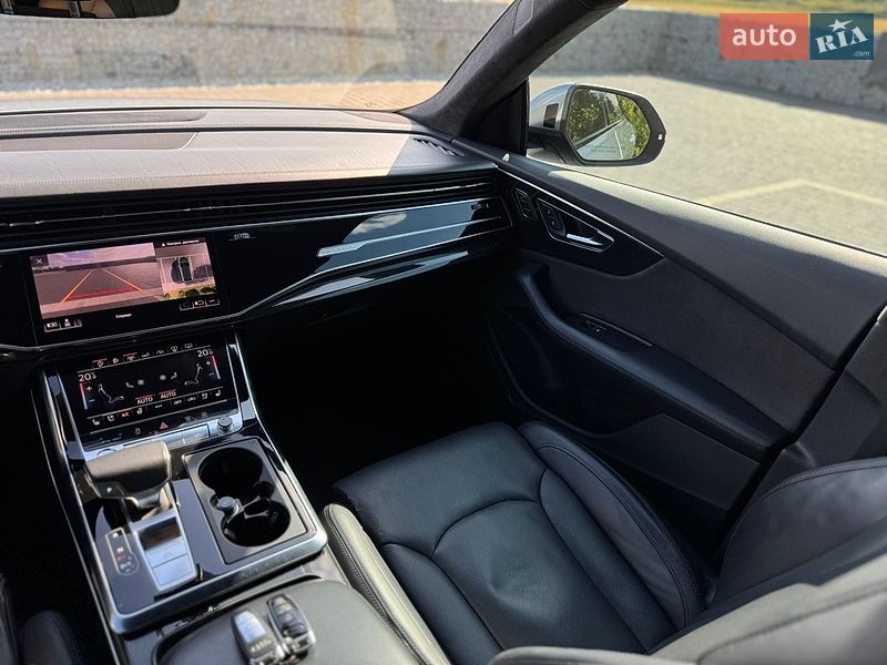 Внедорожник / Кроссовер Audi Q8 2019 в Мукачево