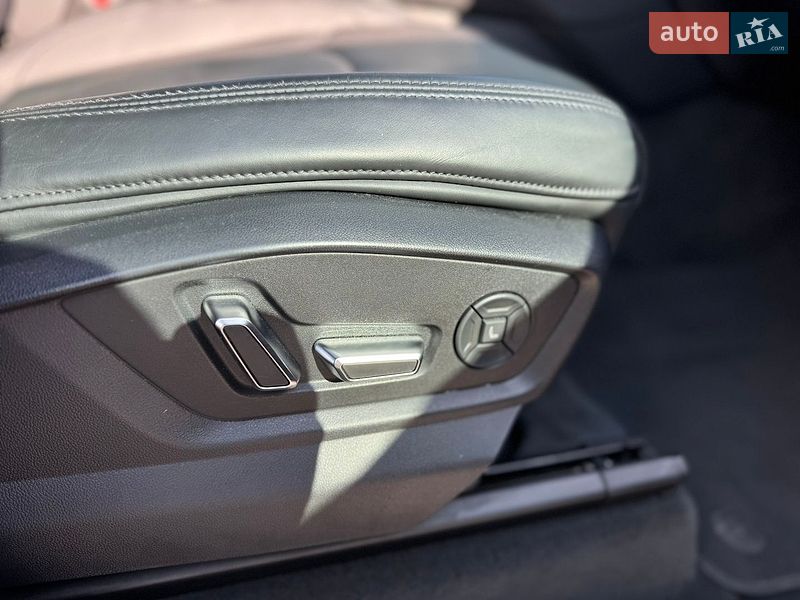 Внедорожник / Кроссовер Audi Q8 2019 в Мукачево