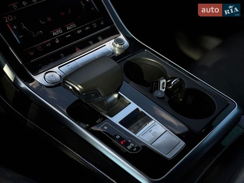 Внедорожник / Кроссовер Audi Q8 2019 в Мукачево