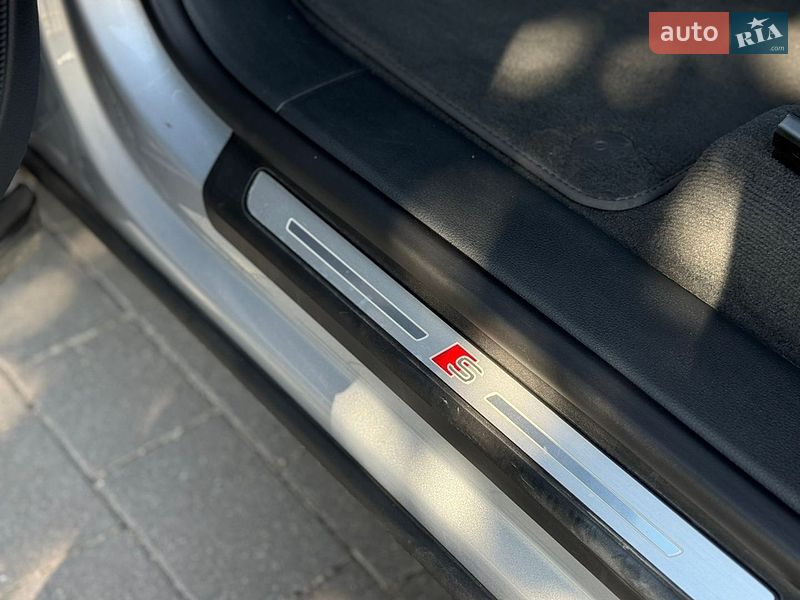Внедорожник / Кроссовер Audi Q8 2019 в Мукачево