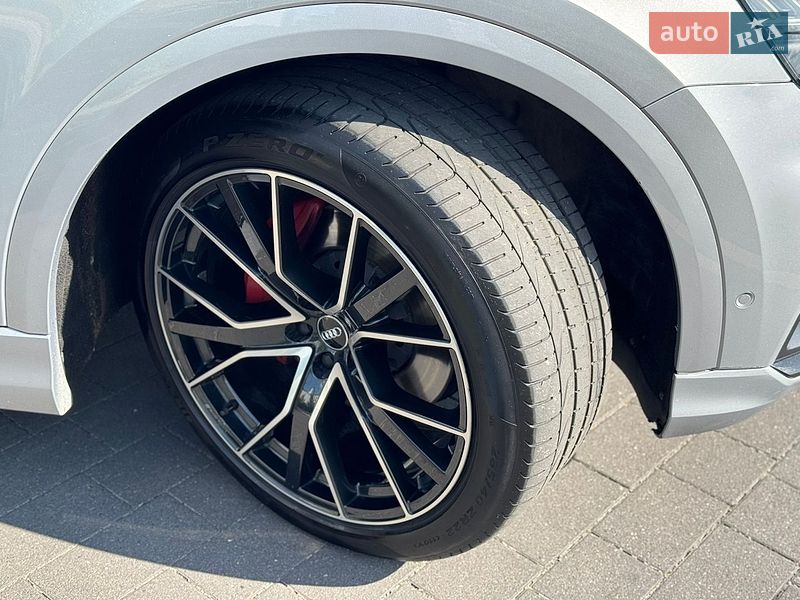 Внедорожник / Кроссовер Audi Q8 2019 в Мукачево