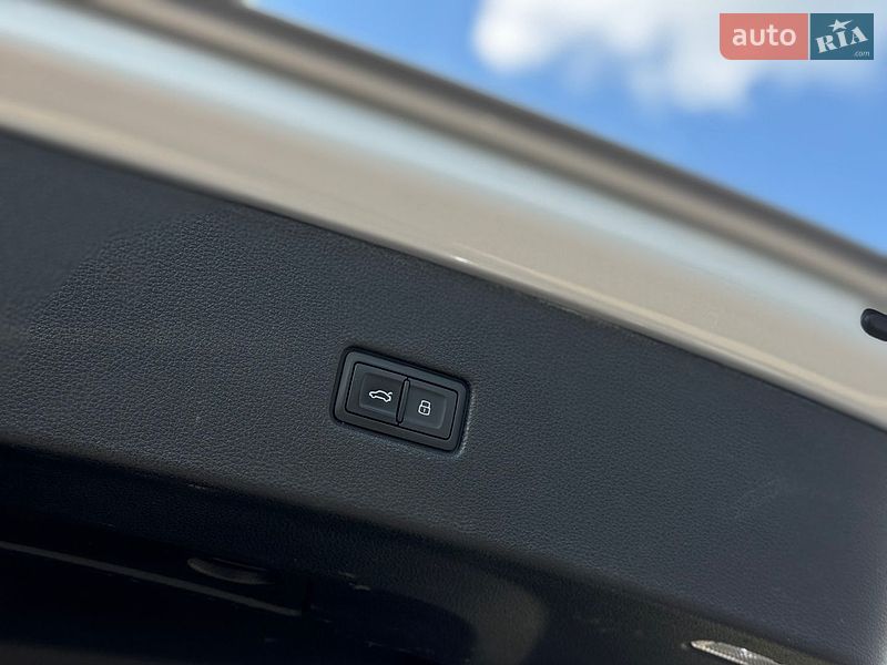 Внедорожник / Кроссовер Audi Q8 2019 в Мукачево