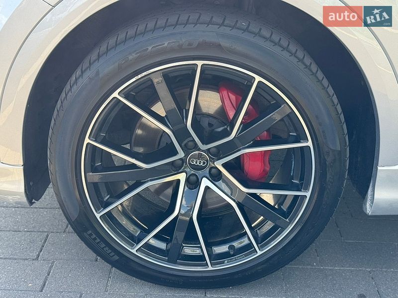 Внедорожник / Кроссовер Audi Q8 2019 в Мукачево