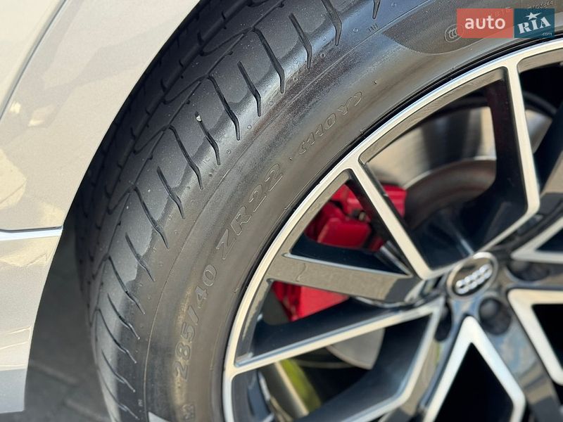 Внедорожник / Кроссовер Audi Q8 2019 в Мукачево