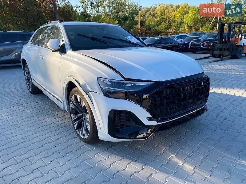 Audi Q8