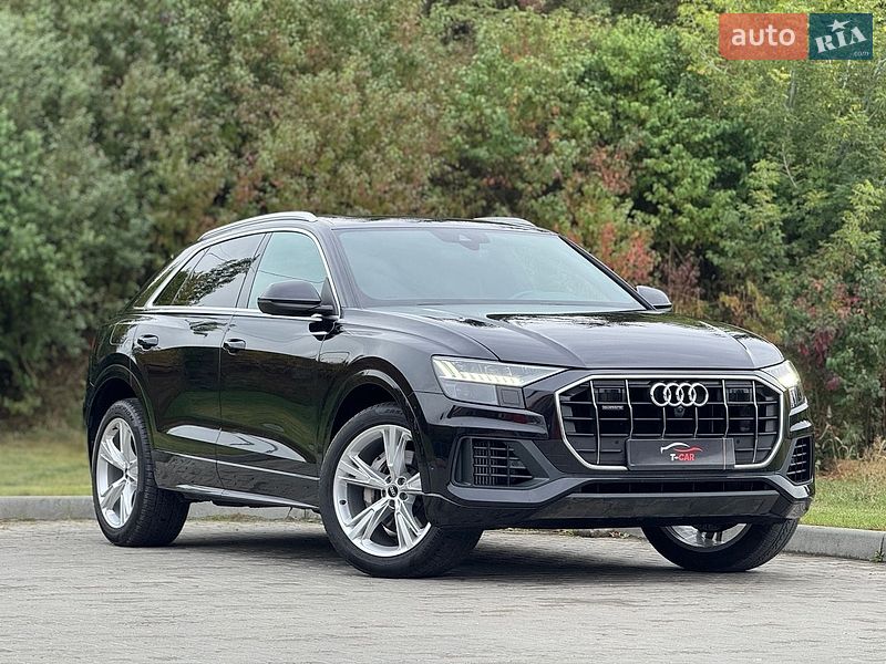 Внедорожник / Кроссовер Audi Q8 2021 в Тернополе