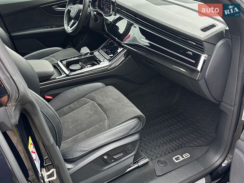 Позашляховик / Кросовер Audi Q8 2020 в Києві фото 16 Позашляховик / Кросовер Audi Q8 2020 в Києві