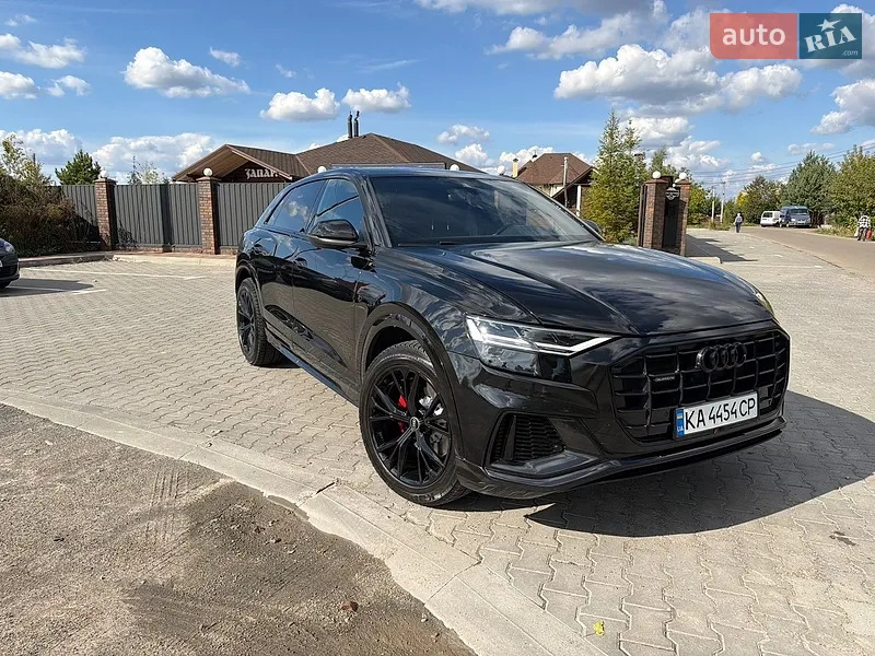 Audi Q8 2021