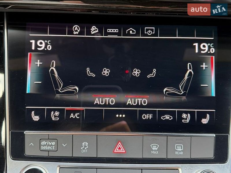Позашляховик / Кросовер Audi Q8 2022 в Стрию