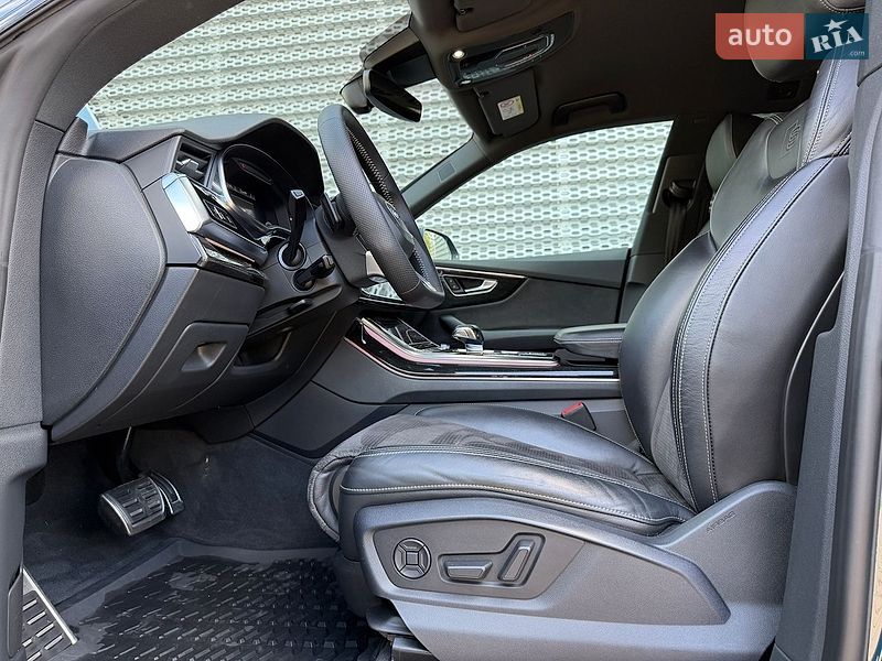 Внедорожник / Кроссовер Audi Q8 2018 в Львове