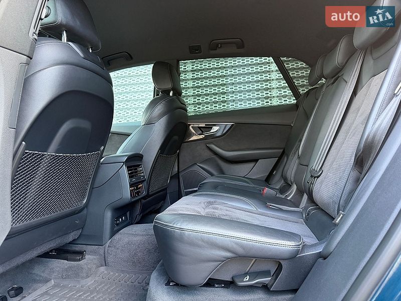 Внедорожник / Кроссовер Audi Q8 2018 в Львове