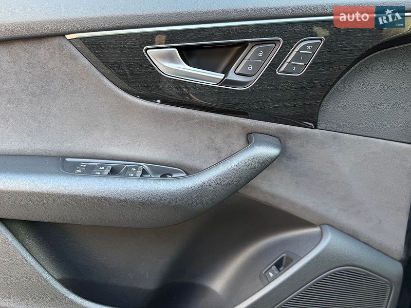 Внедорожник / Кроссовер Audi Q8 2018 в Львове