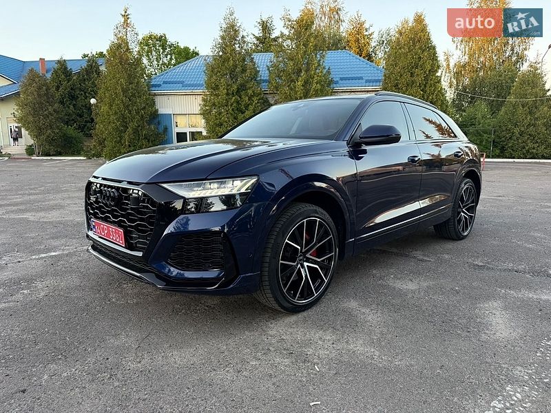 Внедорожник / Кроссовер Audi Q8 2021 в Яворове