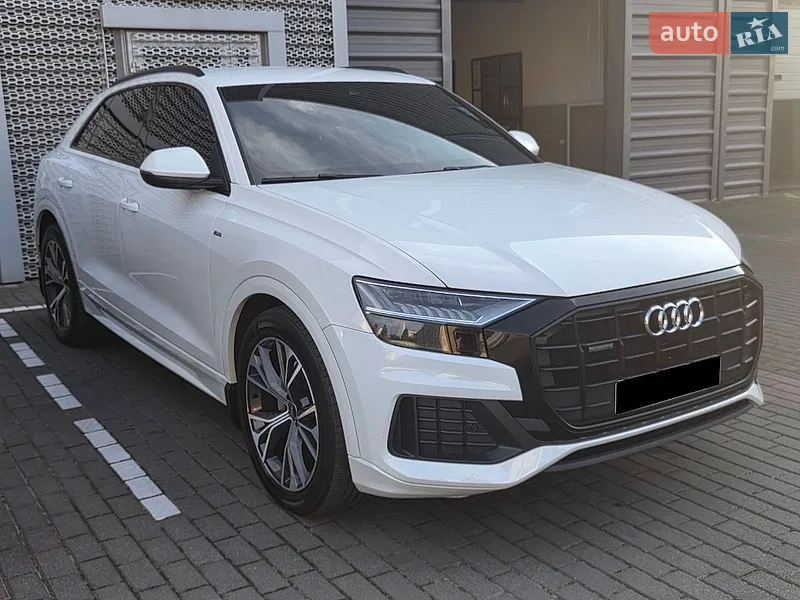Audi Q8 2021