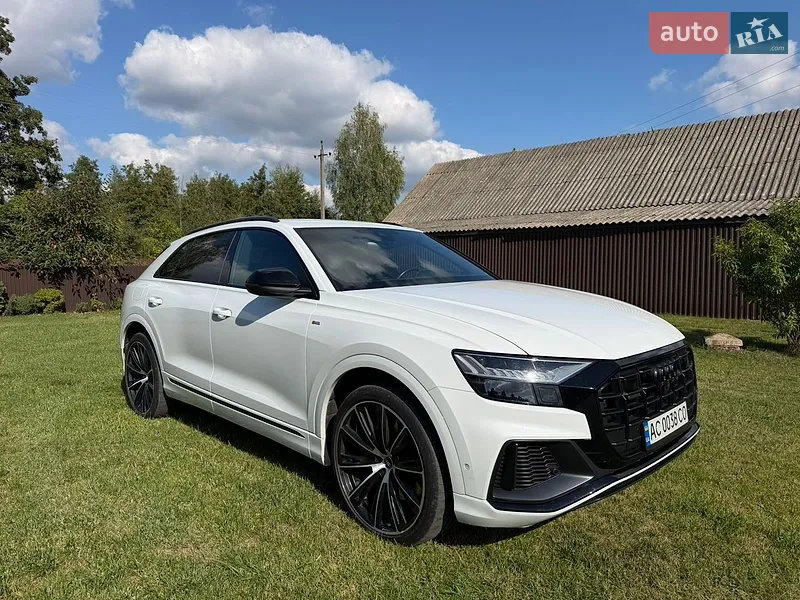 Audi Q8 2021