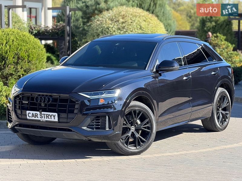 Внедорожник / Кроссовер Audi Q8 2021 в Стрые
