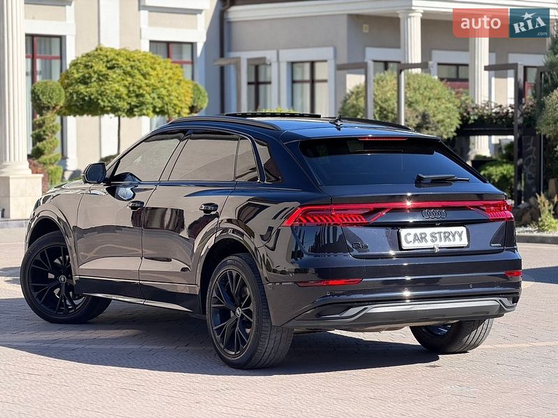 Внедорожник / Кроссовер Audi Q8 2021 в Стрые