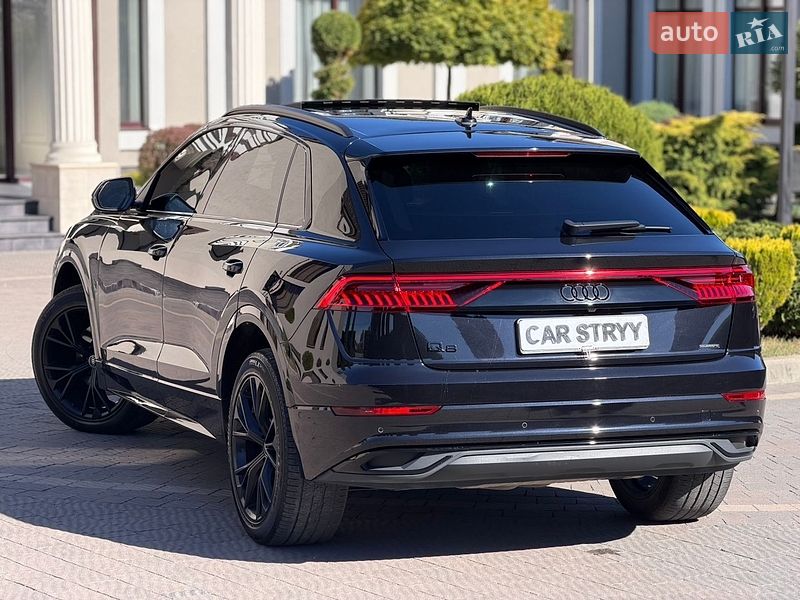 Внедорожник / Кроссовер Audi Q8 2021 в Стрые
