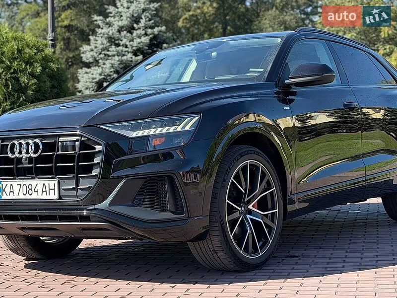 Audi Q8
