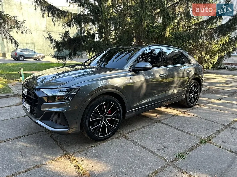 Audi Q8