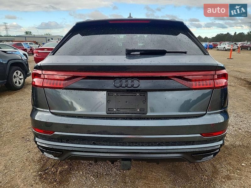 Позашляховик / Кросовер Audi Q8 2021 в Києві