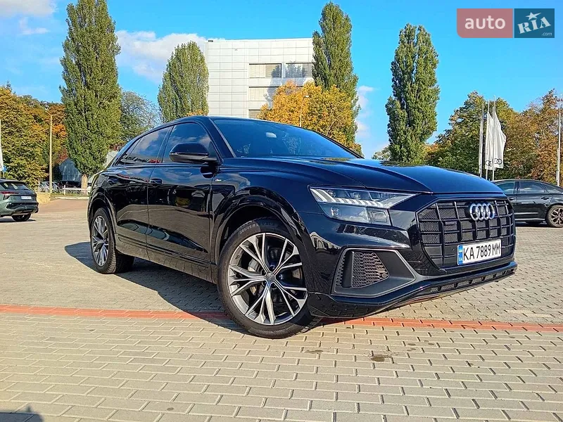 Audi Q8