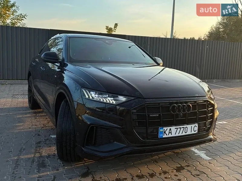 Audi Q8