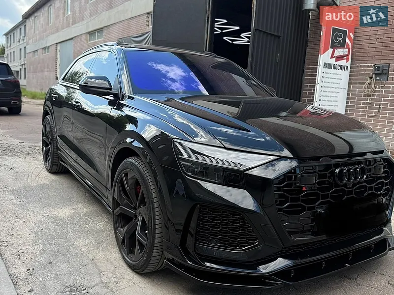 Audi Q8