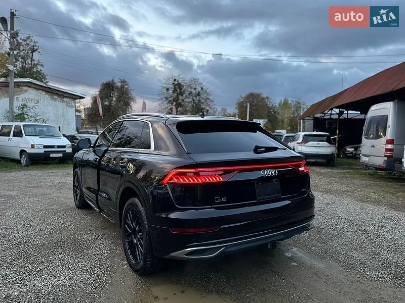 Audi Q8