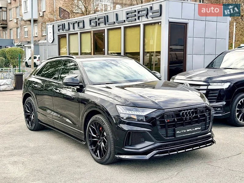 Audi Q8