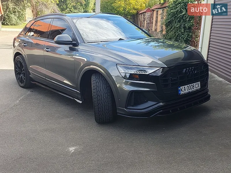 Audi Q8