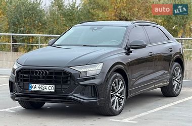 Audi Q8  2022