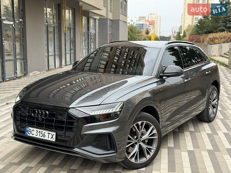 Audi Q8 2021