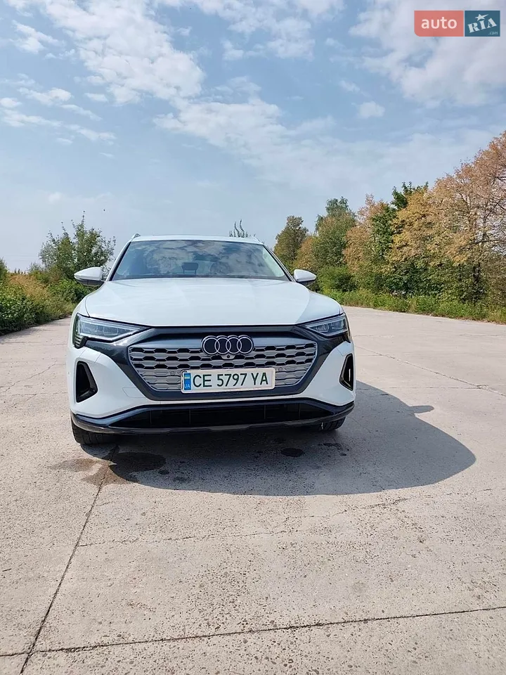 2023 Audi Q8 - фото 1