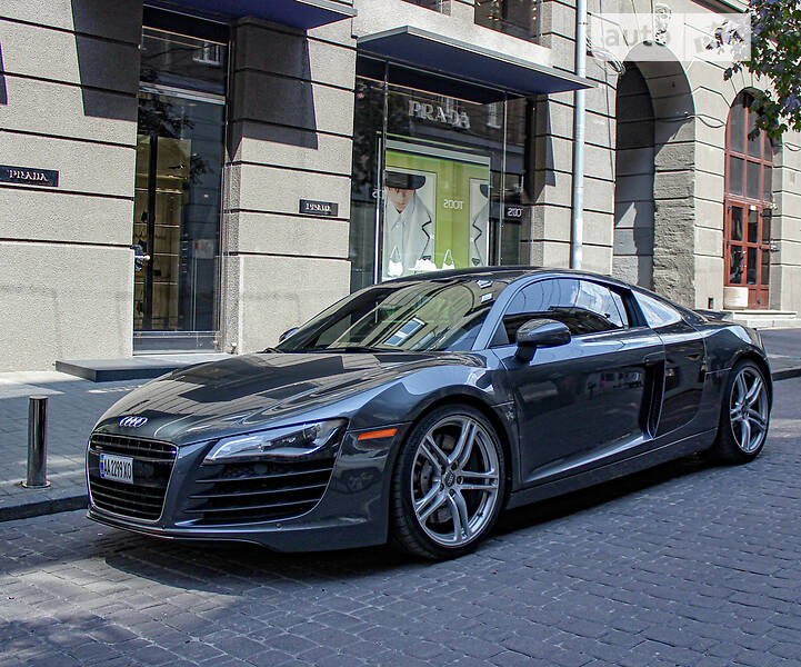 Легковые Audi R8