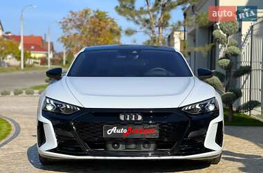 Audi RS e-tron GT  2021