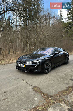 Audi RS e-tron GT  2021