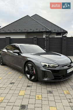 Audi RS e-tron GT  2021