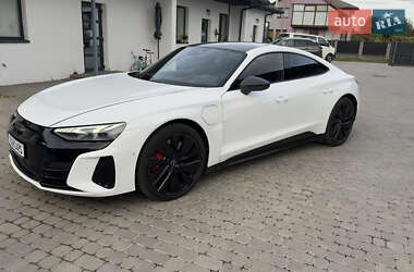 Audi RS e-tron GT  2021