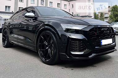 Audi RS Q8  2022