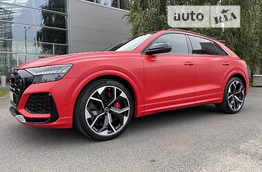 Audi RS Q8  2020