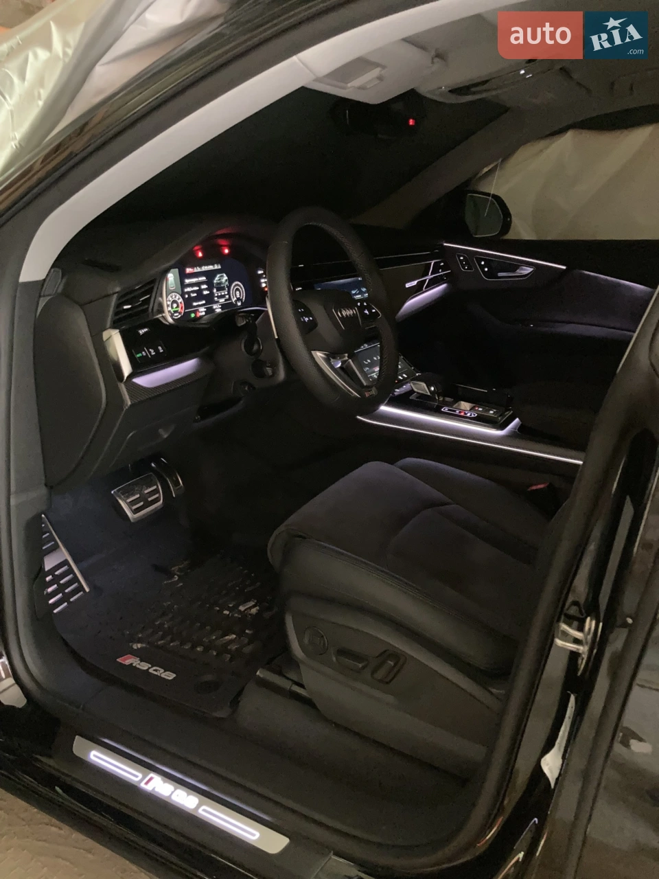 2022 Audi RS Q8 - мініатюра 2